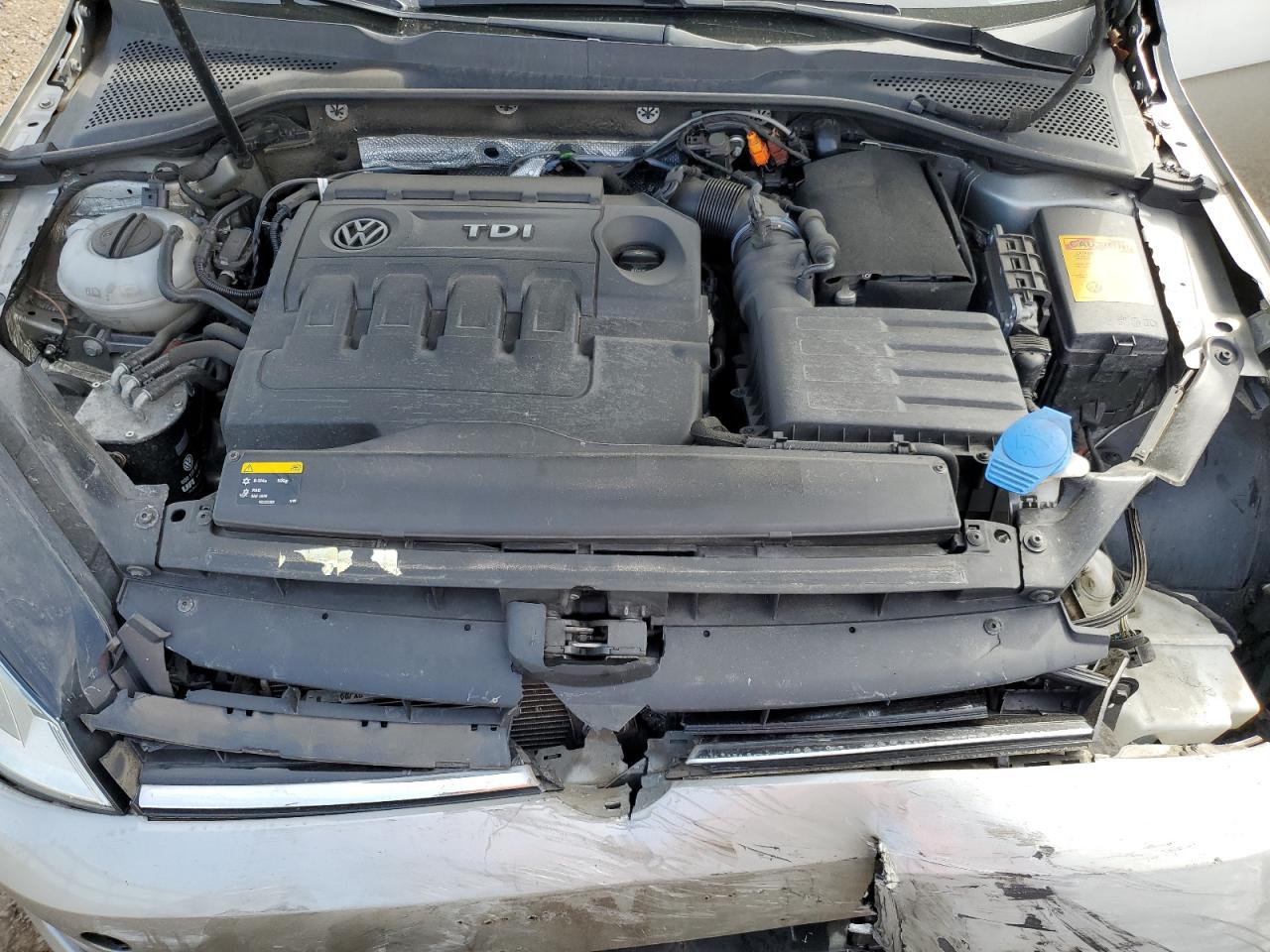 2015 Volkswagen Golf - Image 13