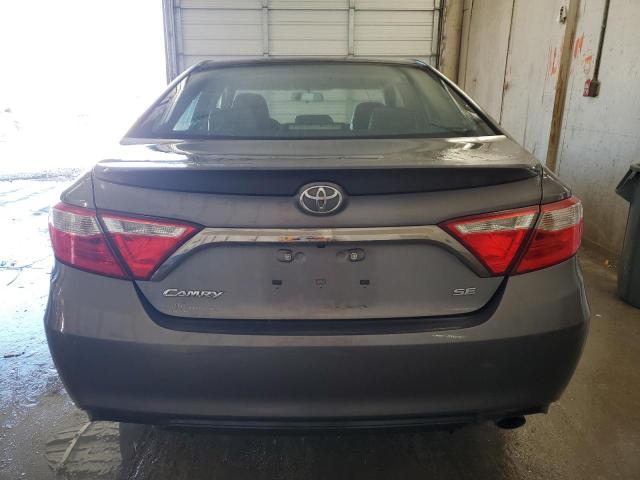  TOYOTA CAMRY 2017 Серый