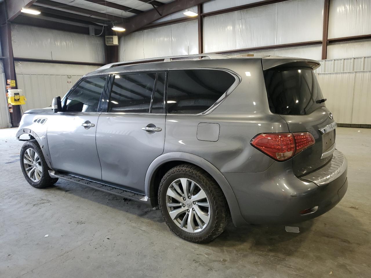 2015 Infiniti QX80 - Image 2