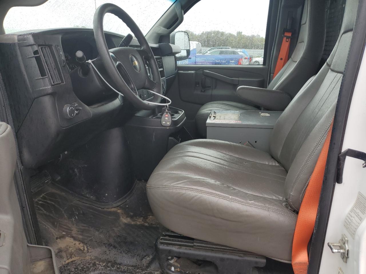 1GCWGAFF1G1237768 CHEVROLET EXPRESS 2016