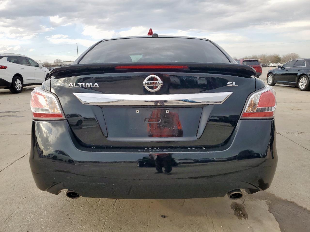 2015 Nissan Altima - Image 6