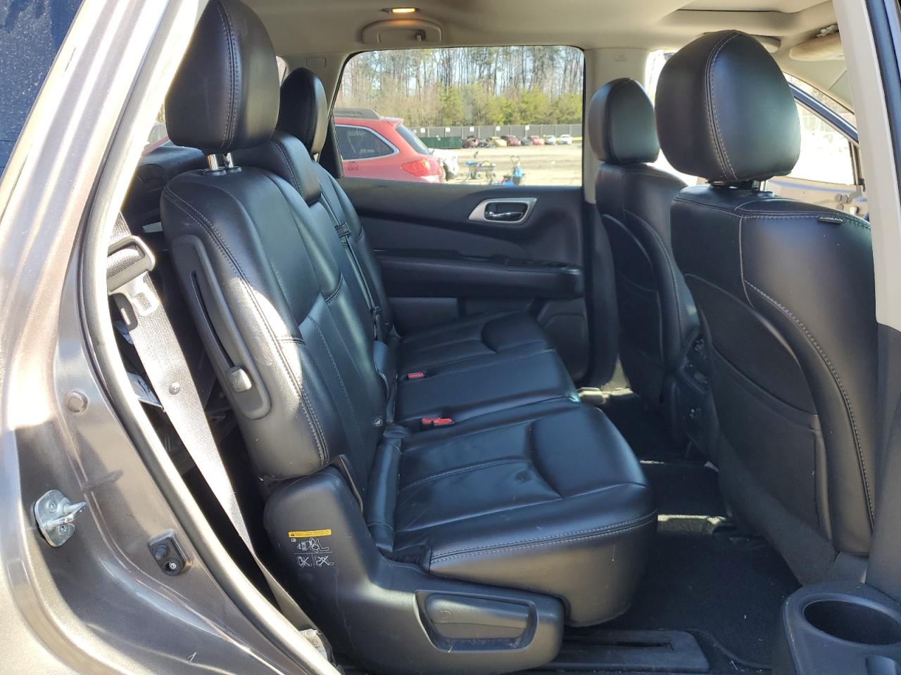 2014 Nissan Pathfinder - Image 11