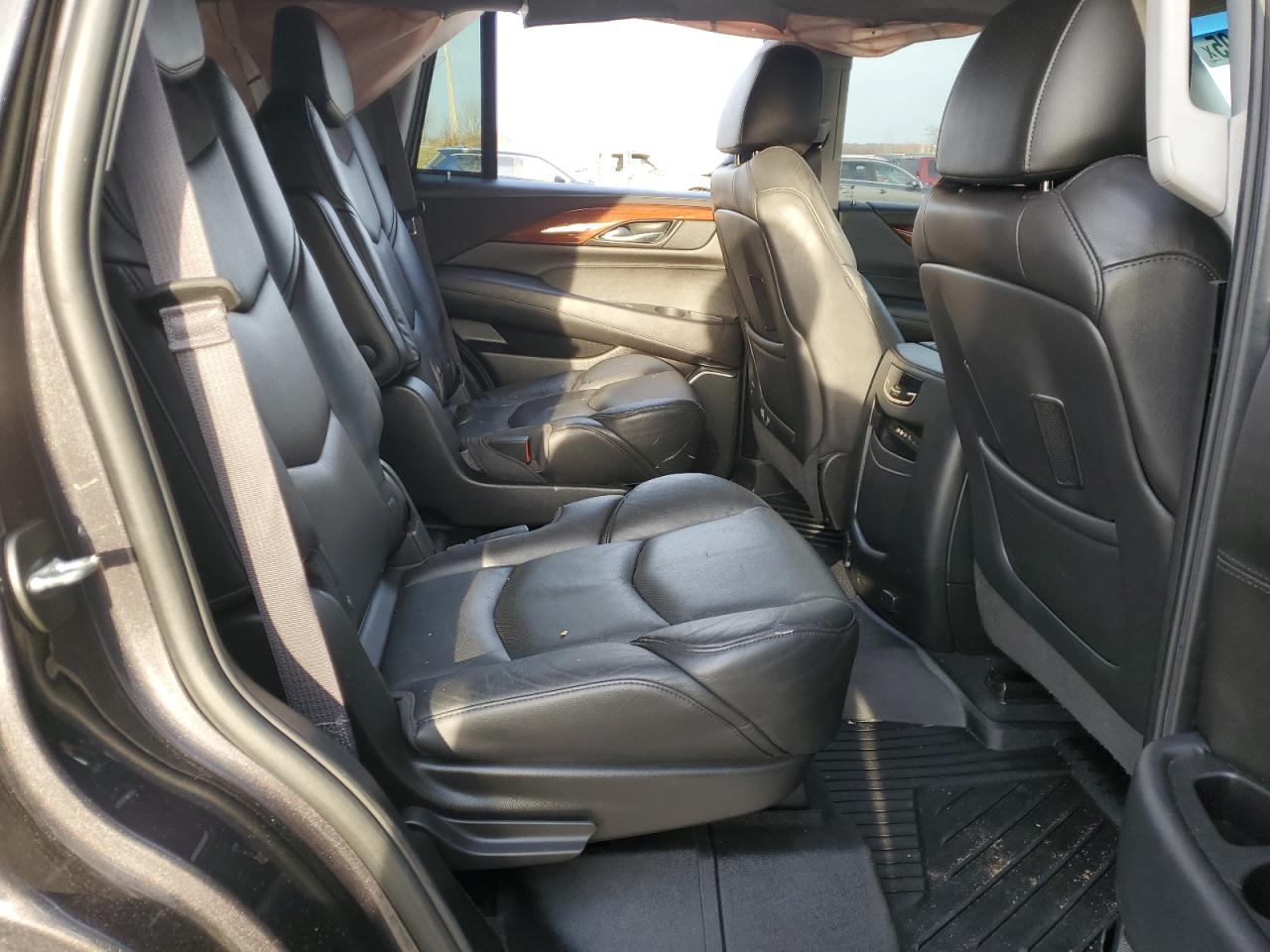 2016 Cadillac Escalade - Image 12