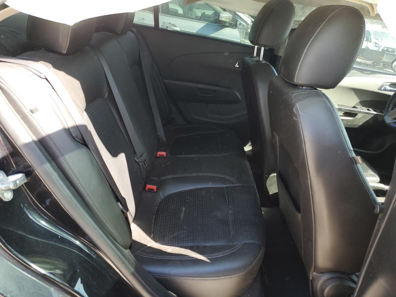 2015 Chevrolet Sonic - Image 10