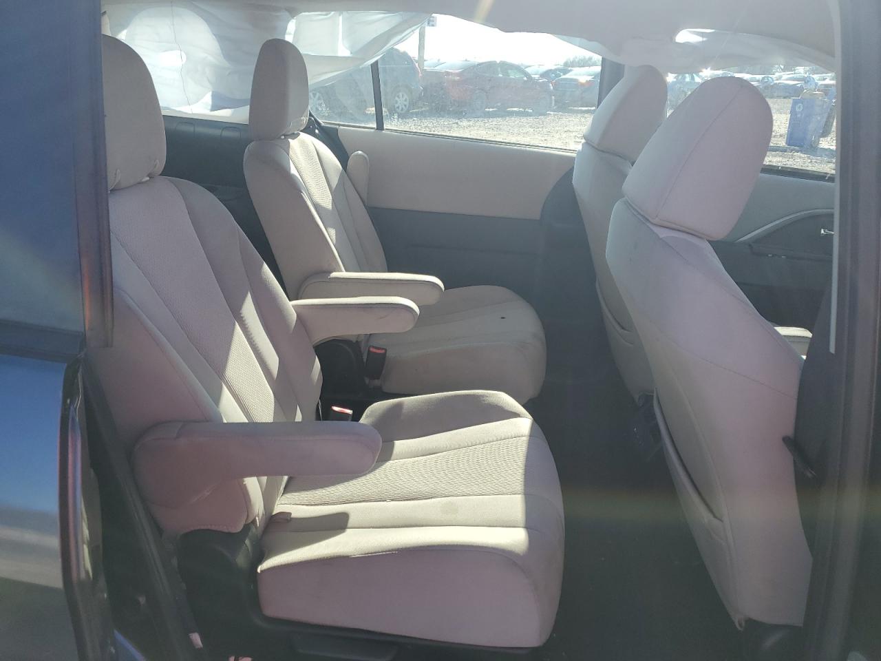2015 Mazda 5 - Image 11