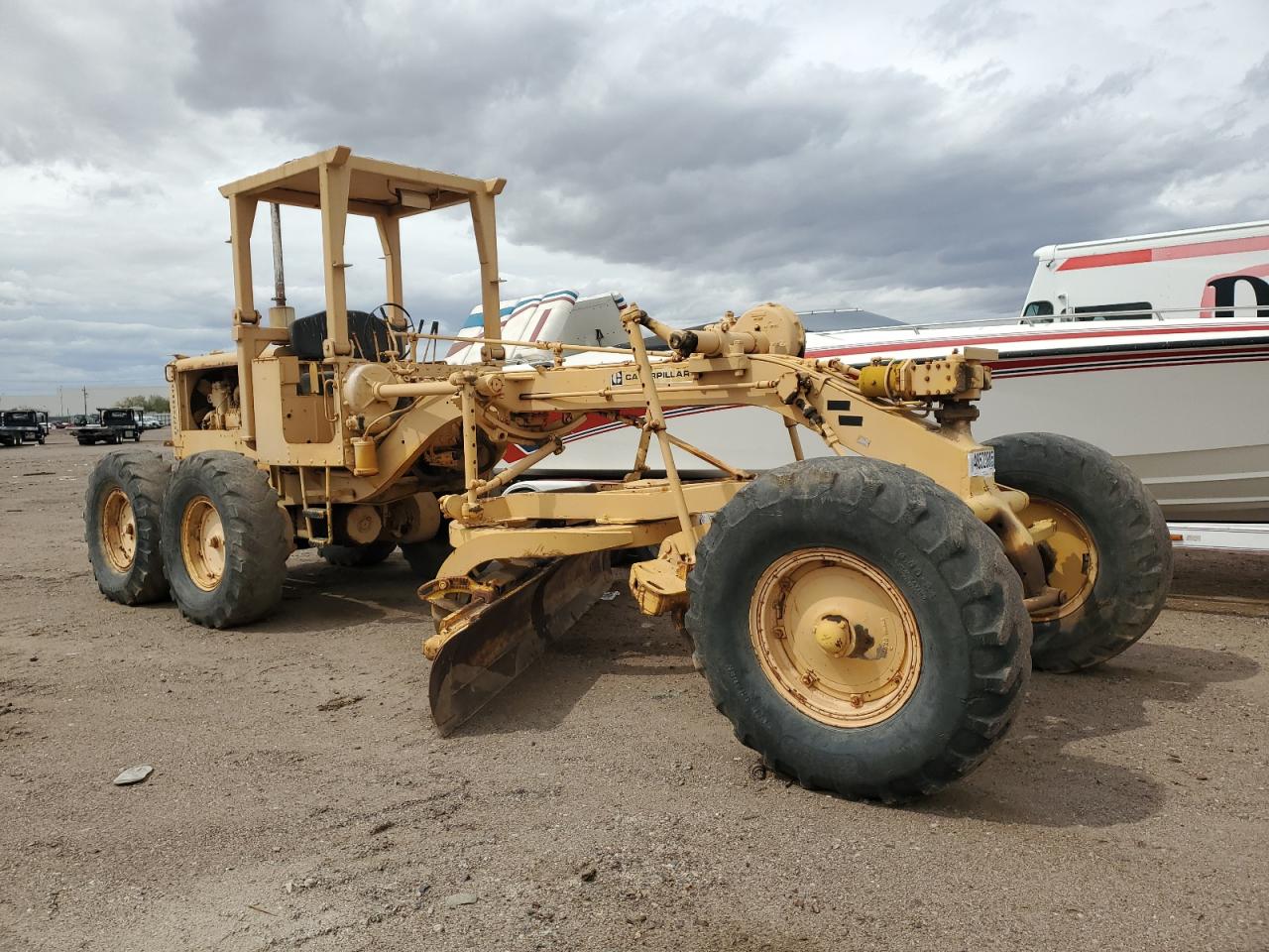 1982 Caterpillar 12 Rigid Frame Motor Grader na sprzedaż w Phoenix, AZ - Normal Wear