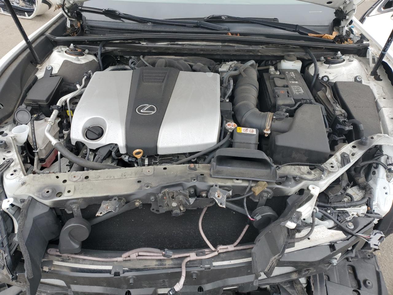 2019 Lexus ES - Image 11