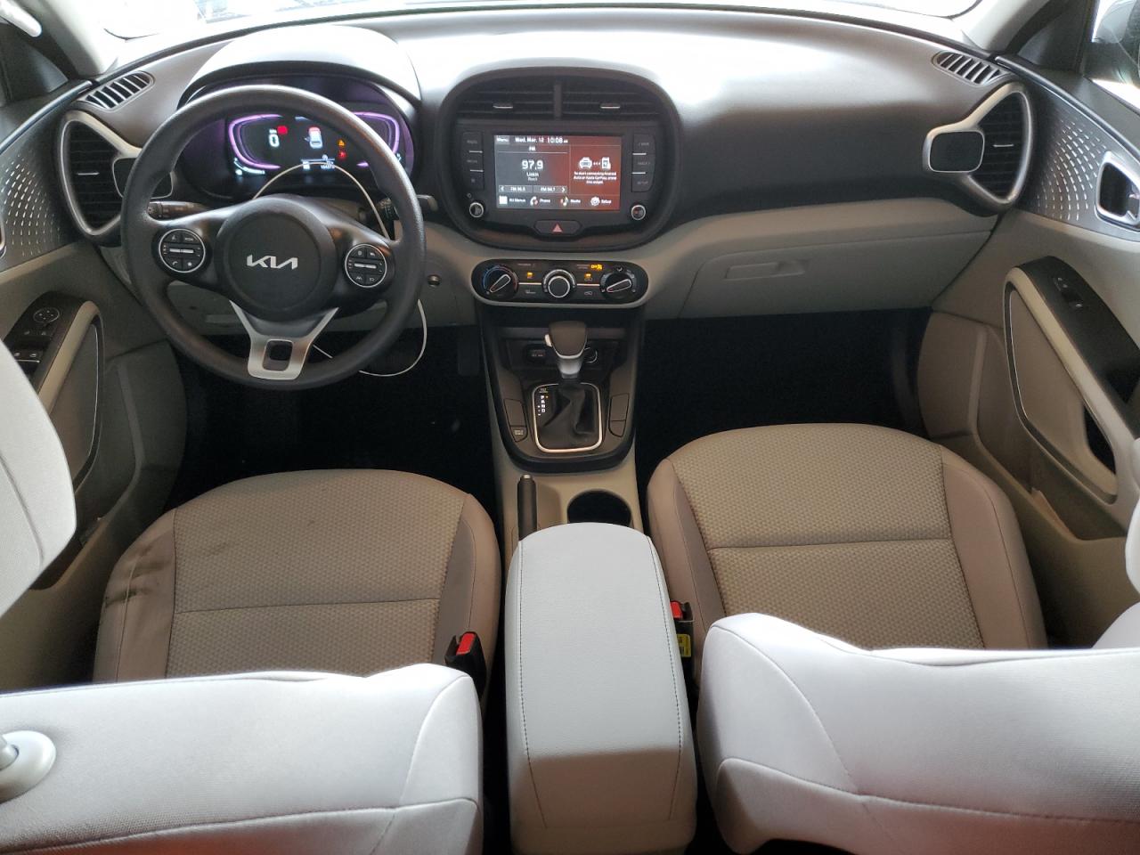 2023 Kia Soul - Image 8