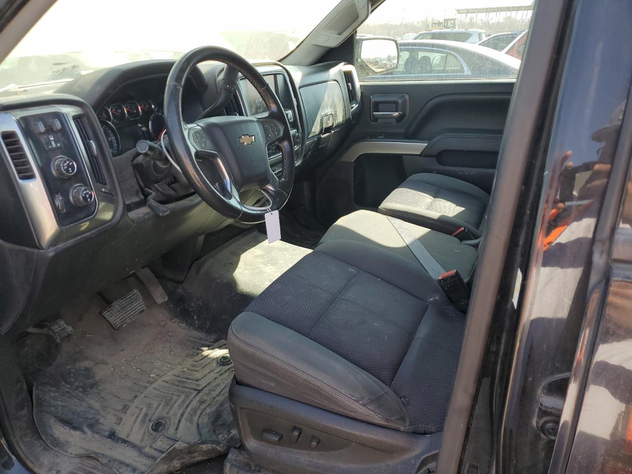 2015 Chevrolet Silverado - Image 7