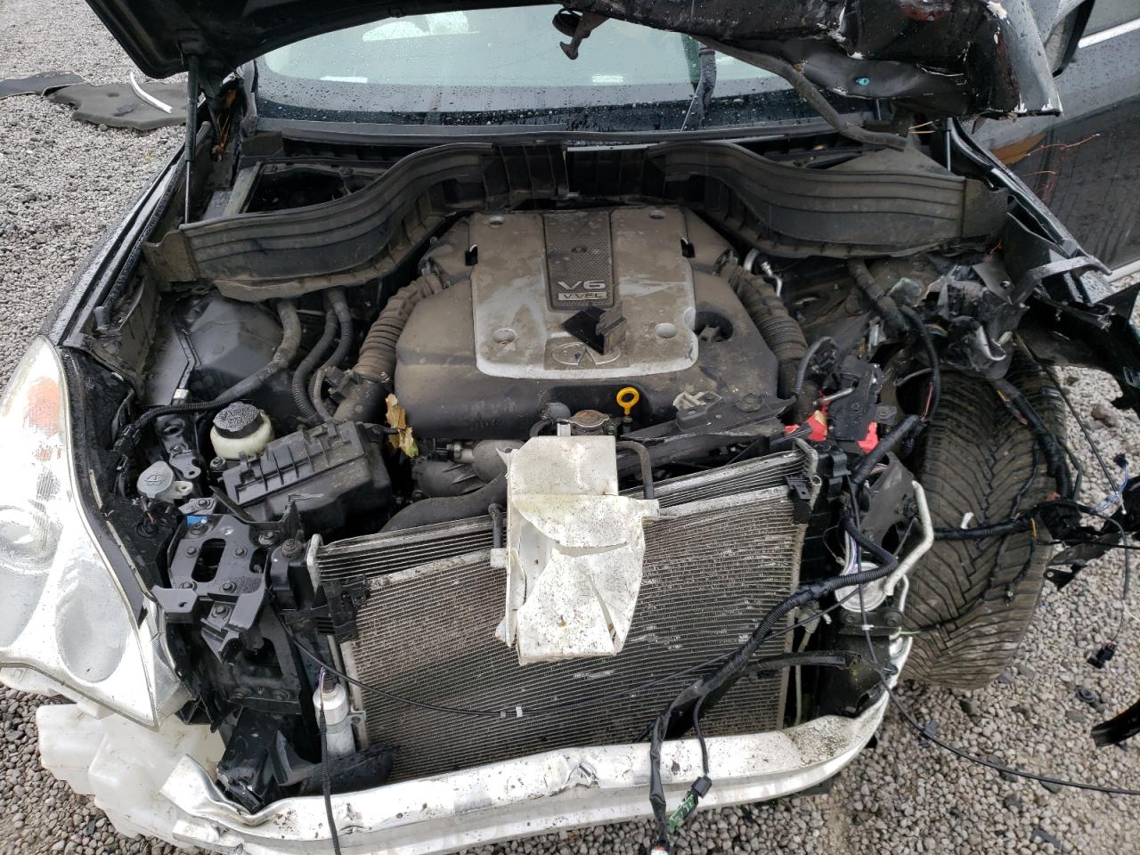 2017 Infiniti QX50 - Image 13