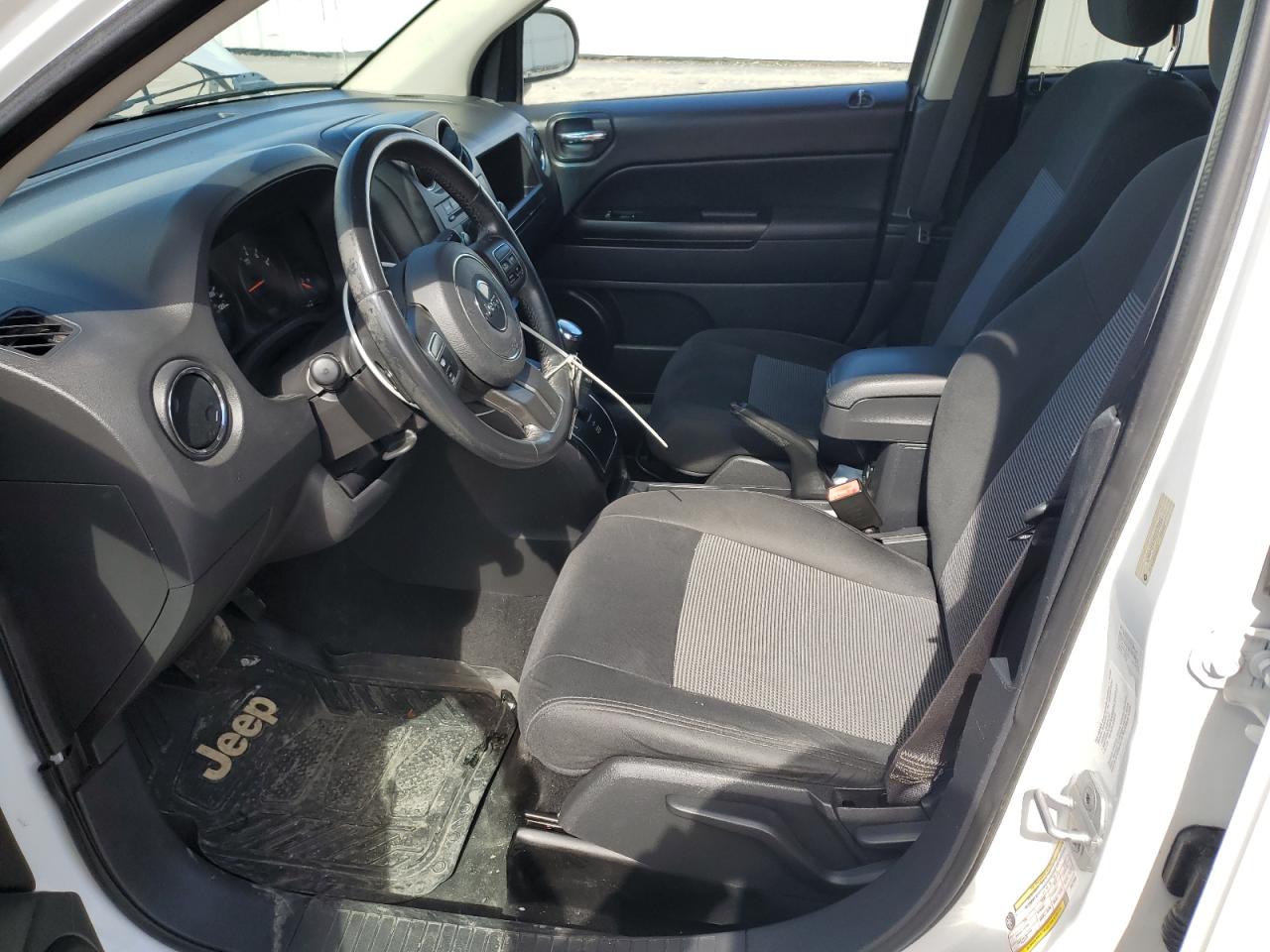2011 Jeep Compass - Image 7