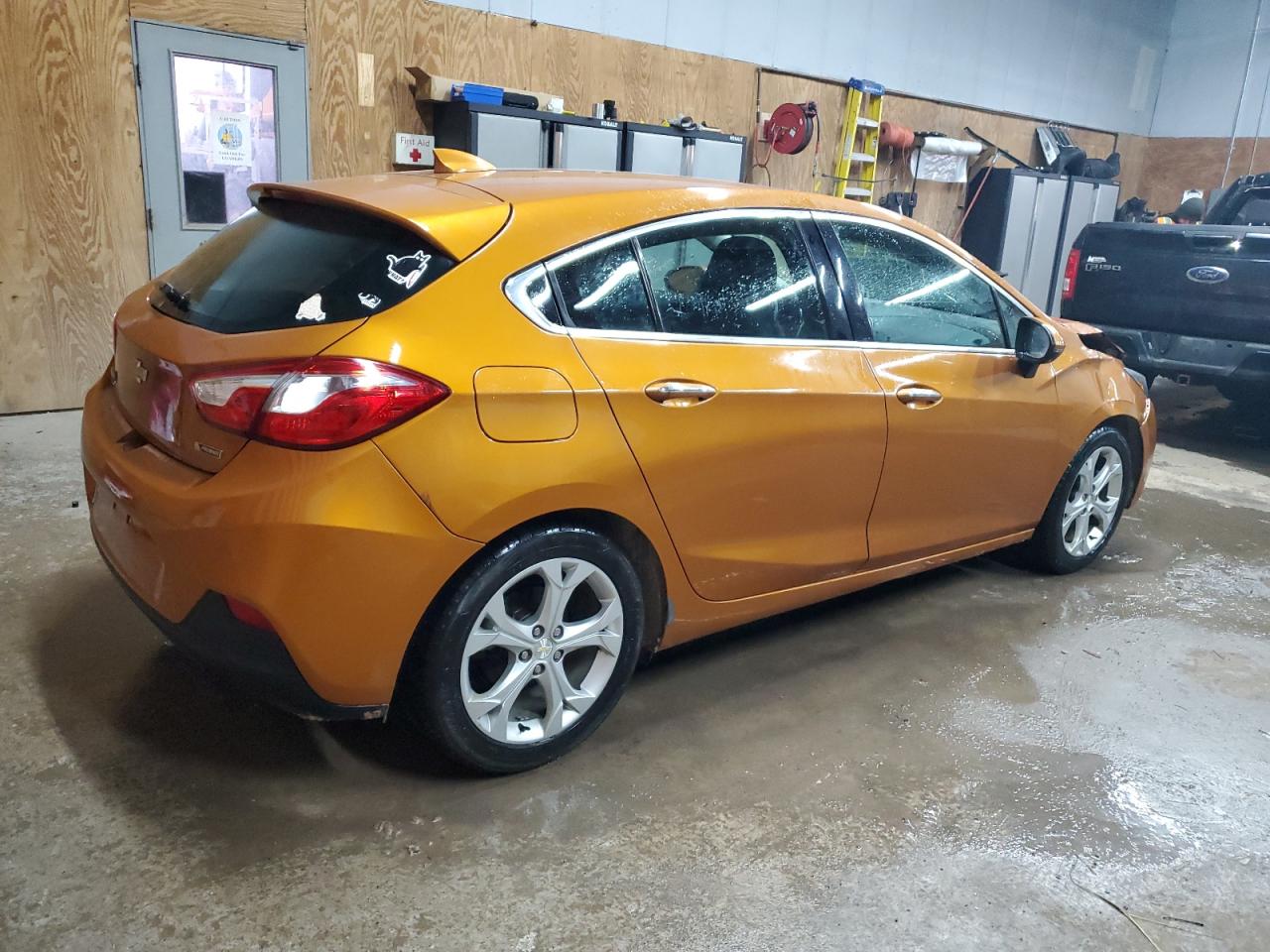 2017 Chevrolet Cruze - Image 3