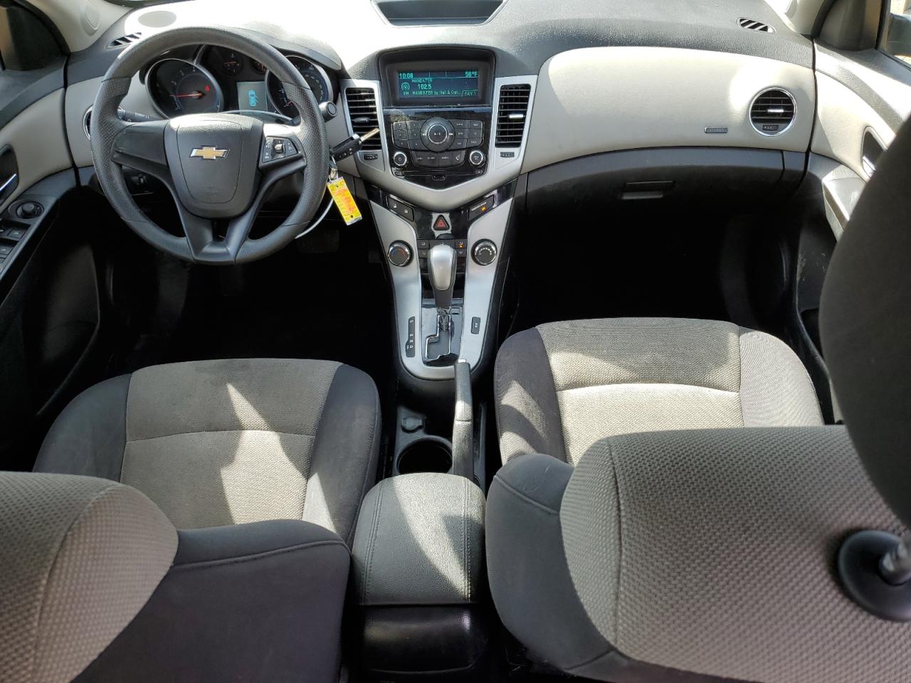 2014 Chevrolet Cruze - Image 8