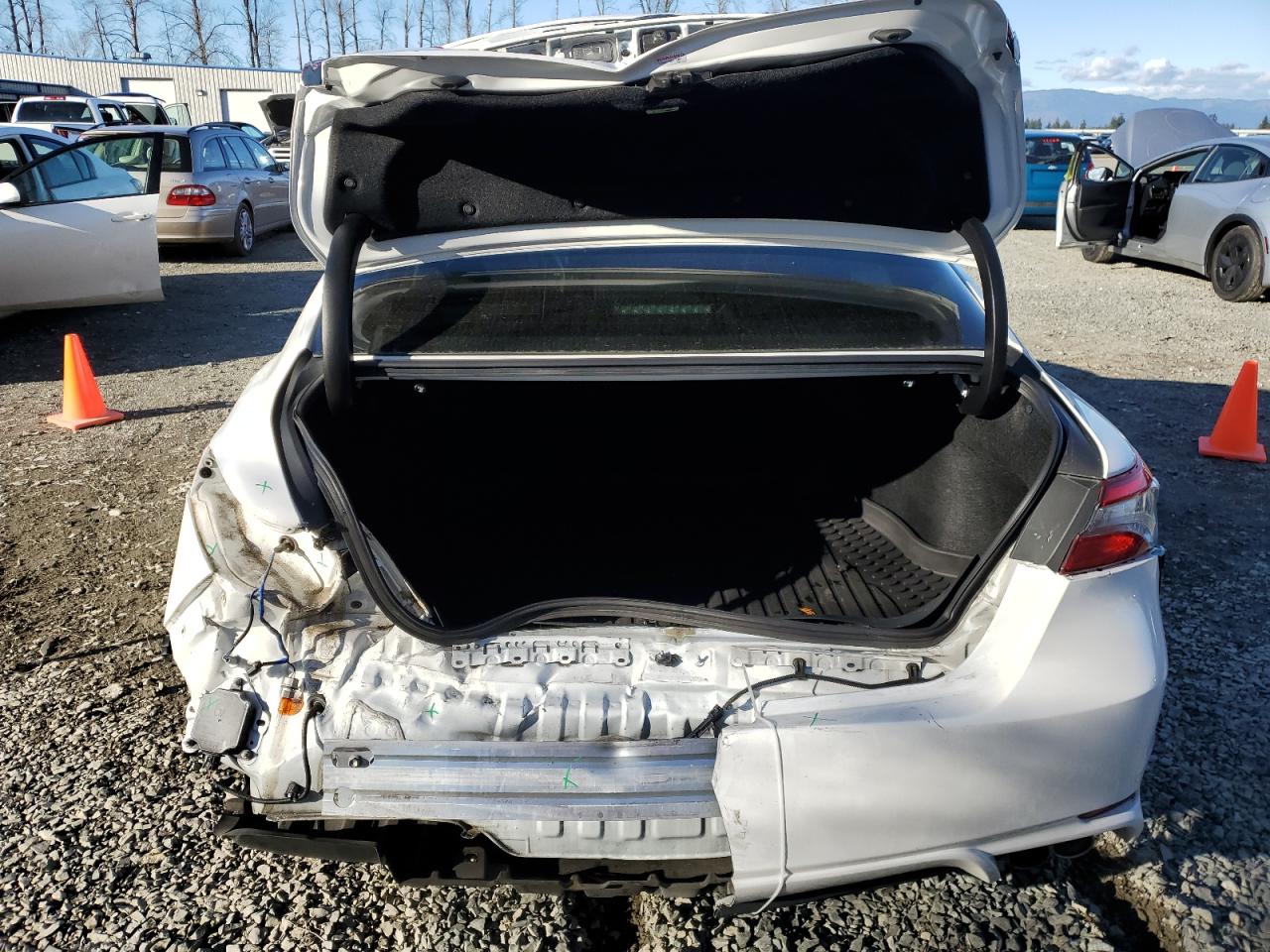 2018 Toyota Camry - Image 6