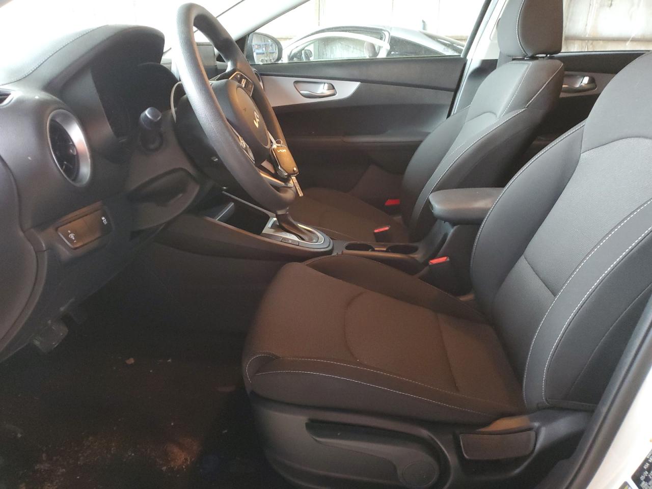 2024 Kia Forte - Image 7