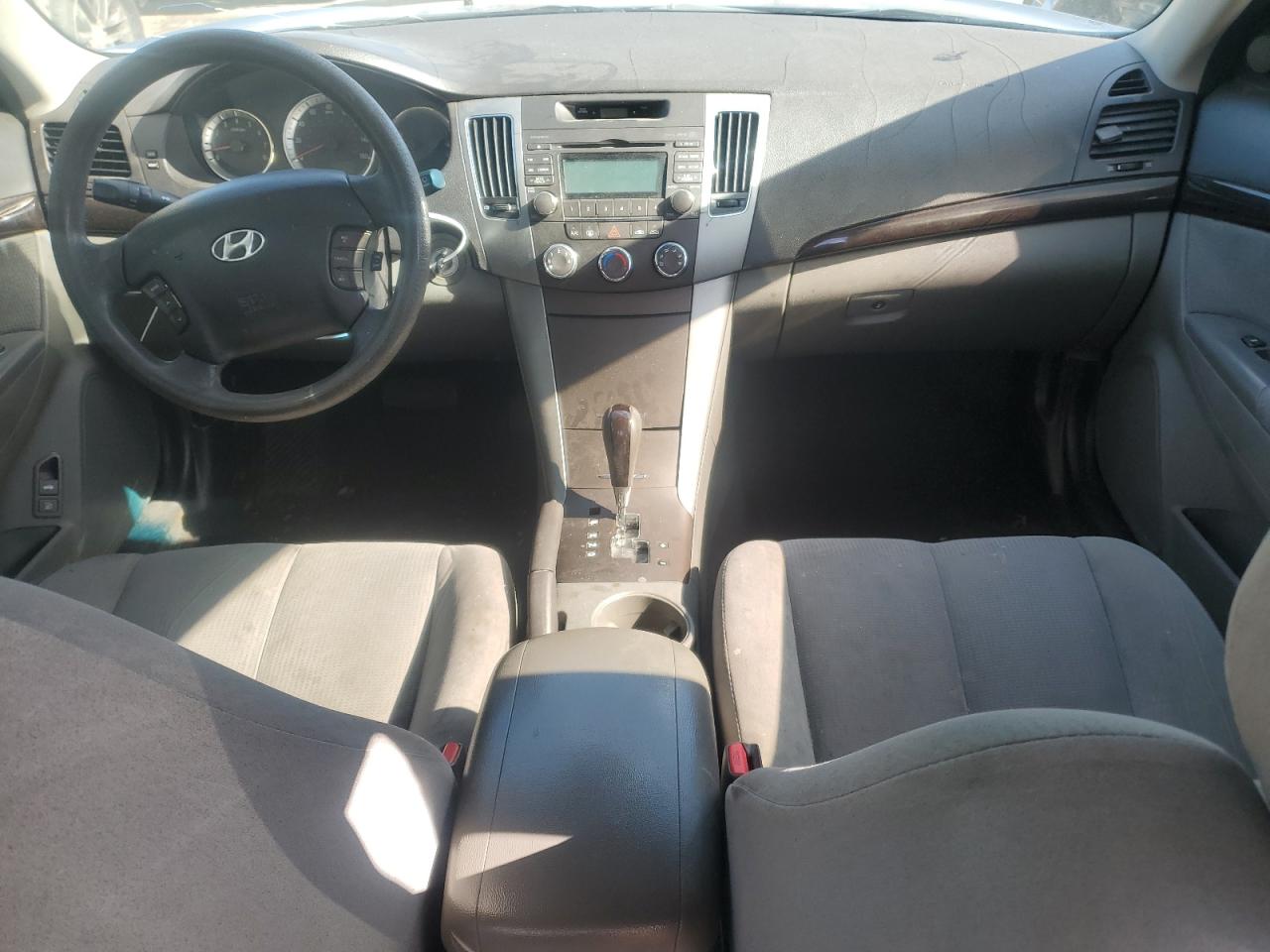2009 Hyundai Sonata - Image 8