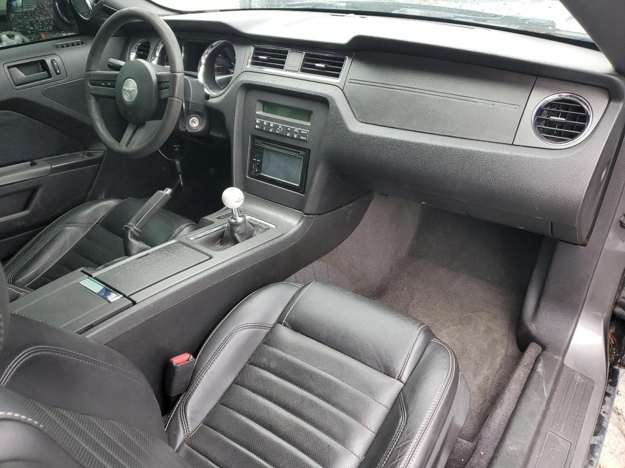2011 Ford Mustang - Image 8
