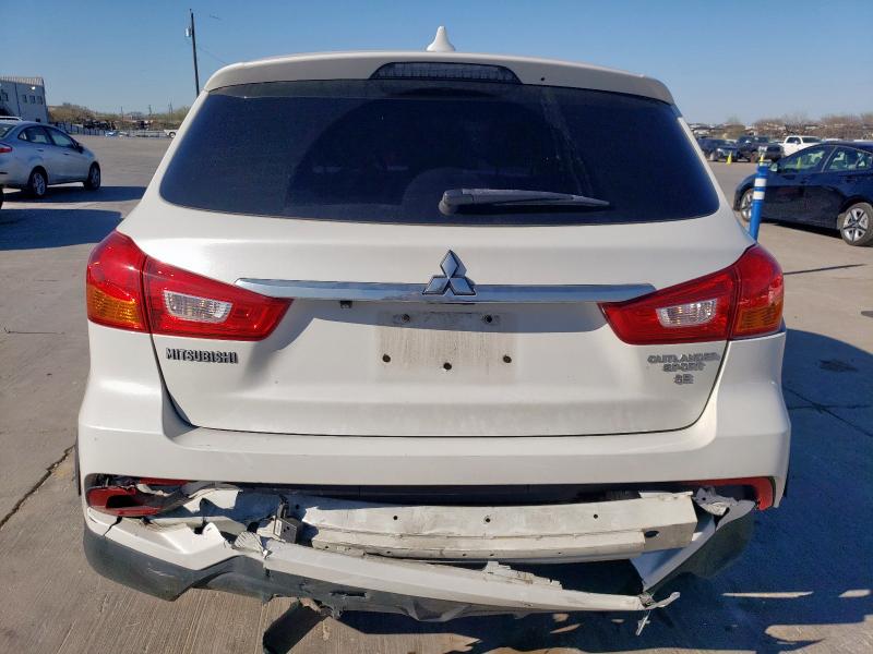  MITSUBISHI OUTLANDER 2018 Biały