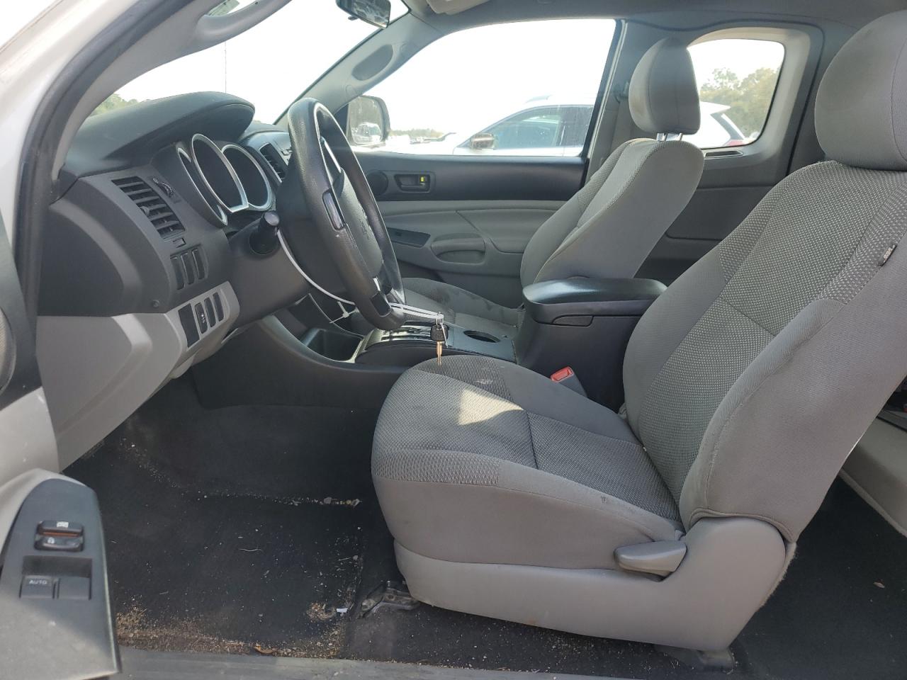2012 Toyota Tacoma - Image 7