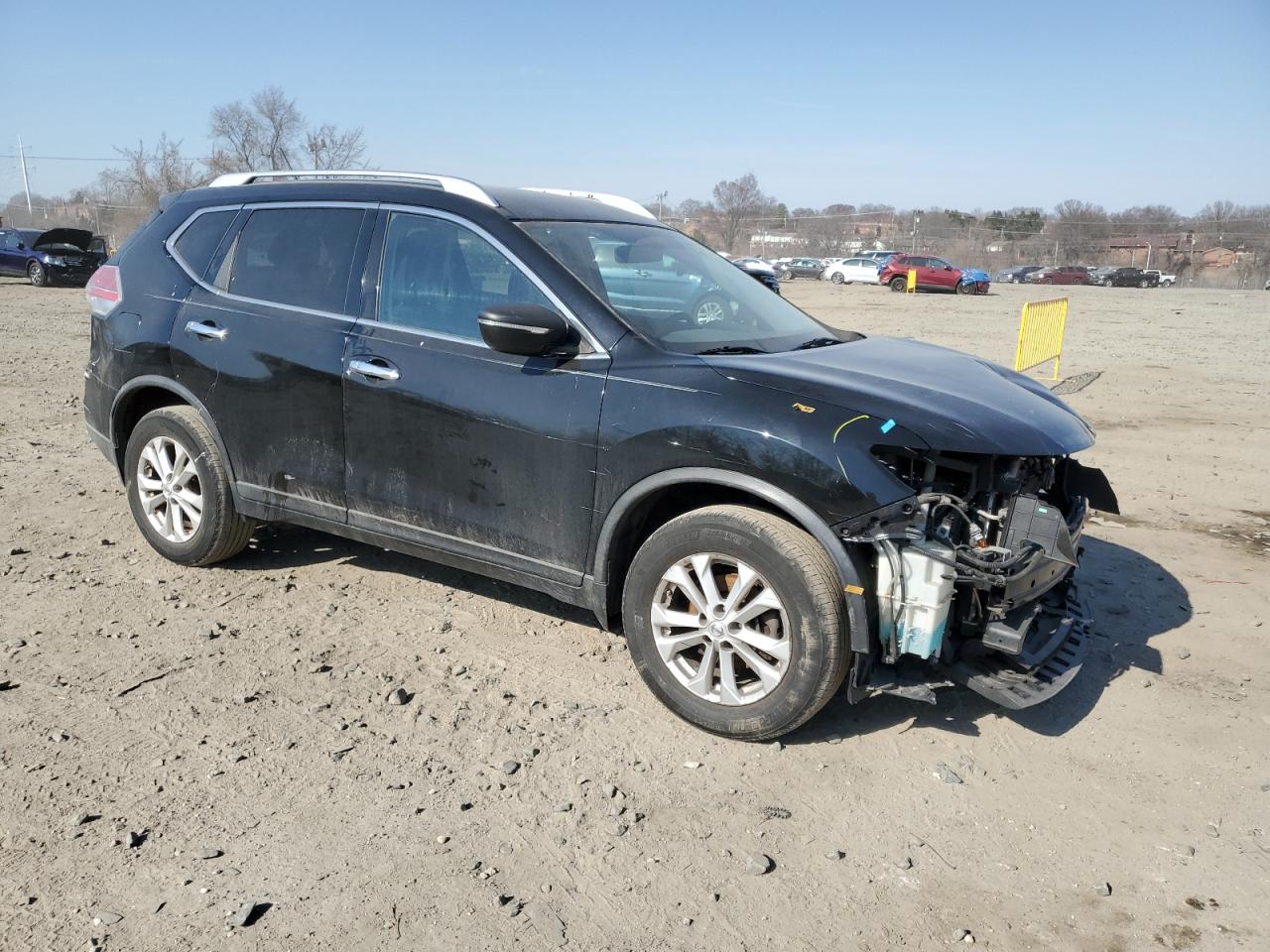 2015 Nissan Rogue - Image 4