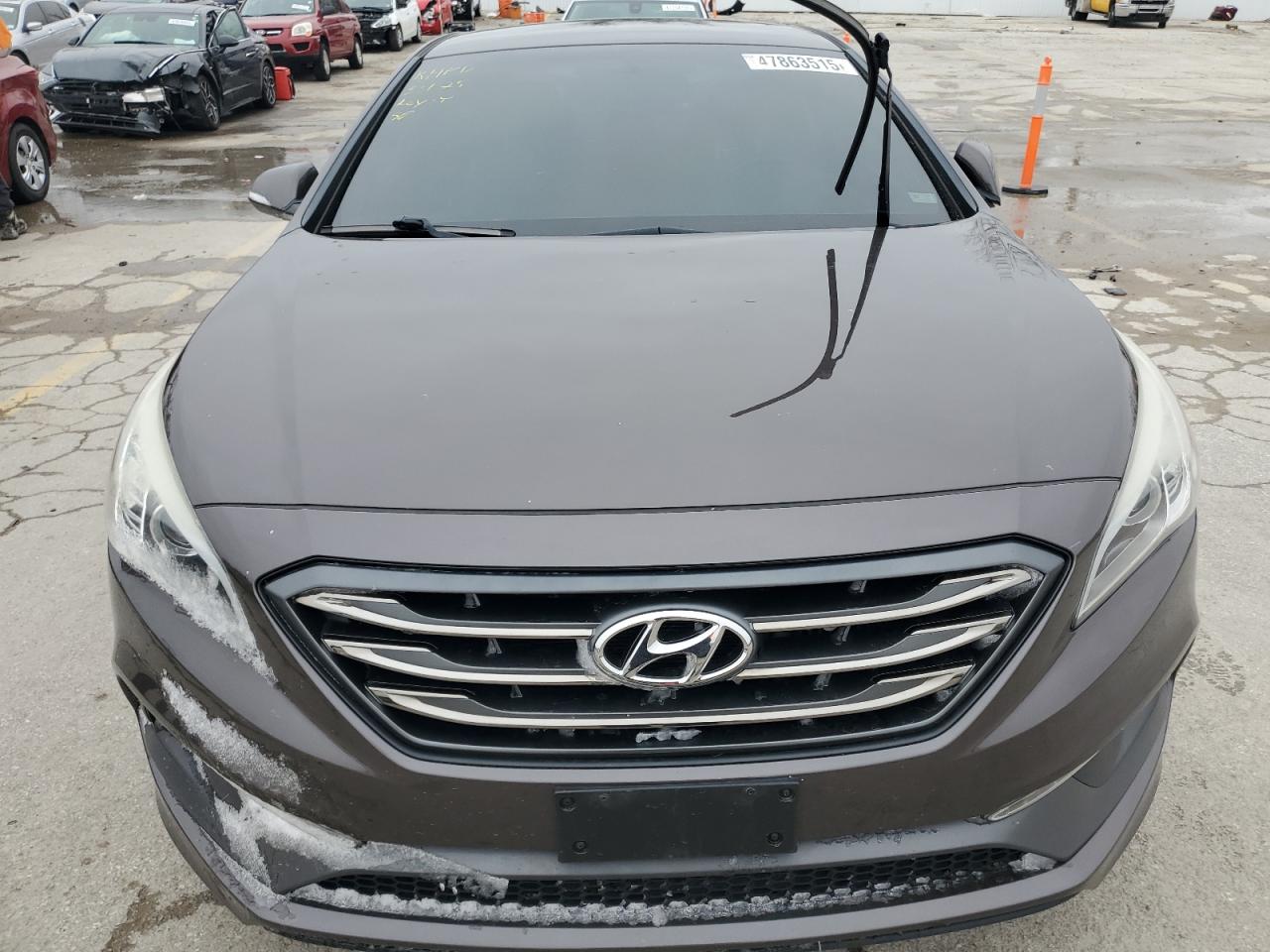 2015 Hyundai Sonata - Image 13