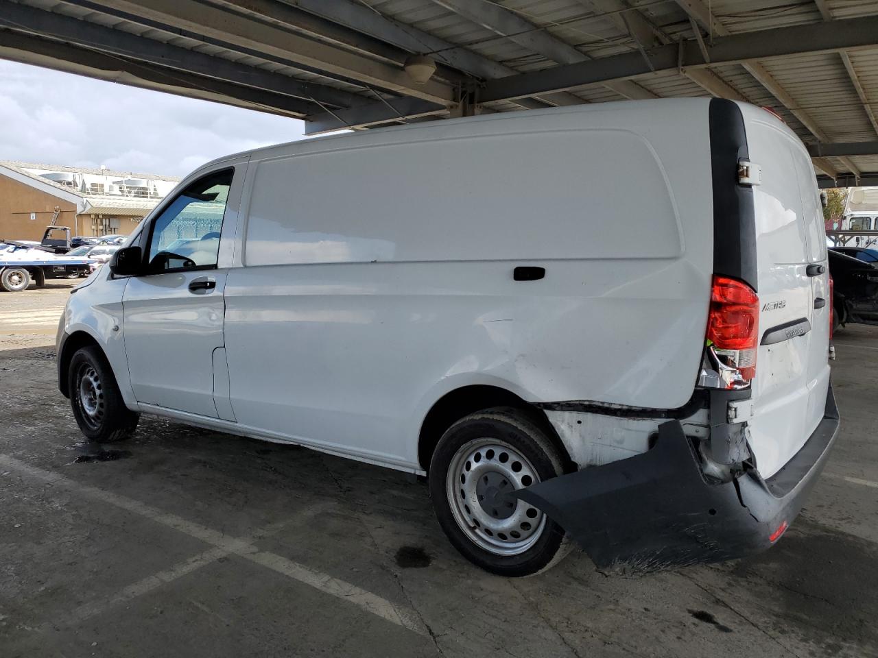 2016 Mercedes-Benz Metris - Image 2
