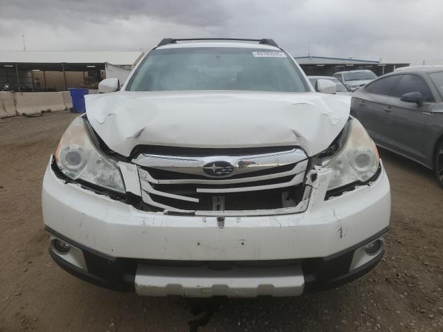  SUBARU OUTBACK 2012 White