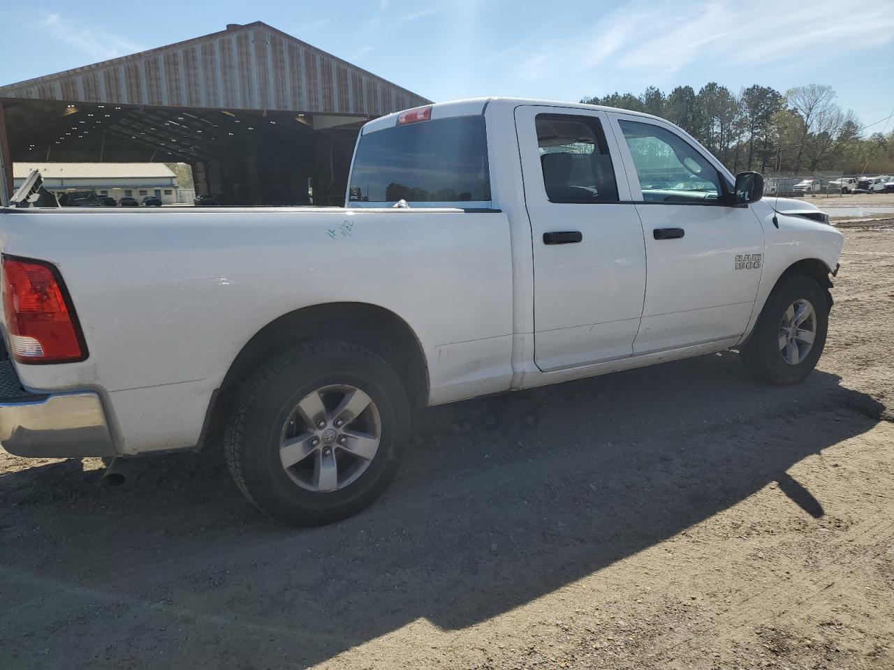 2017 RAM 1500 - Image 3