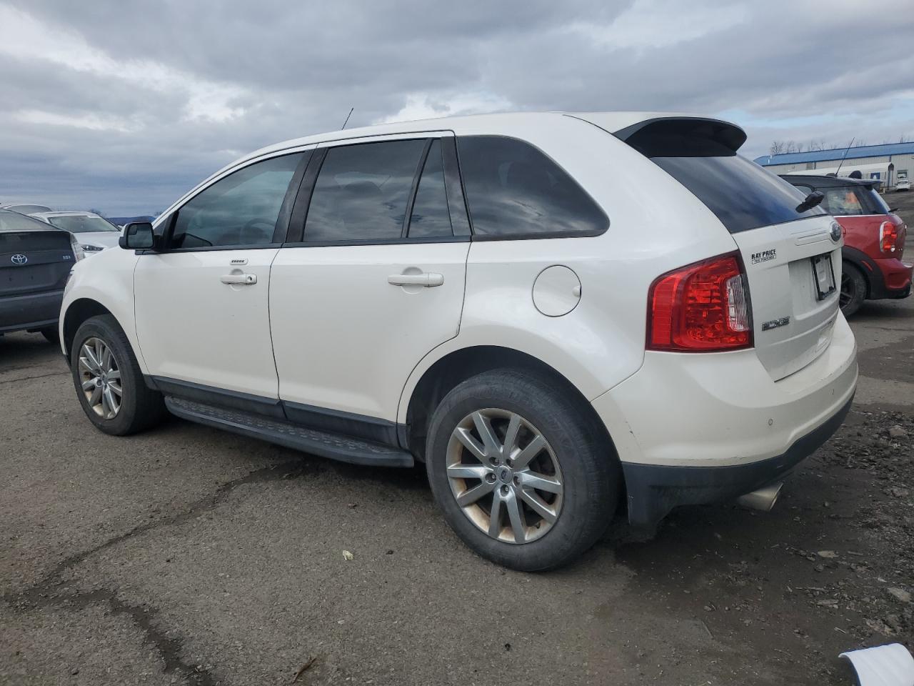 2013 Ford Edge - Image 2
