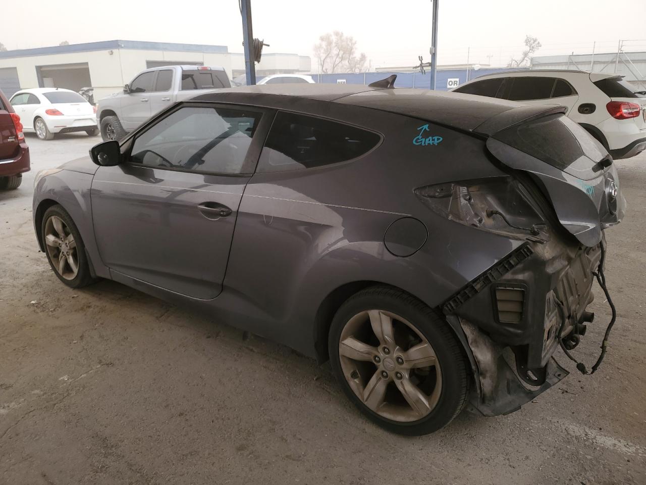 2015 Hyundai Veloster - Image 2