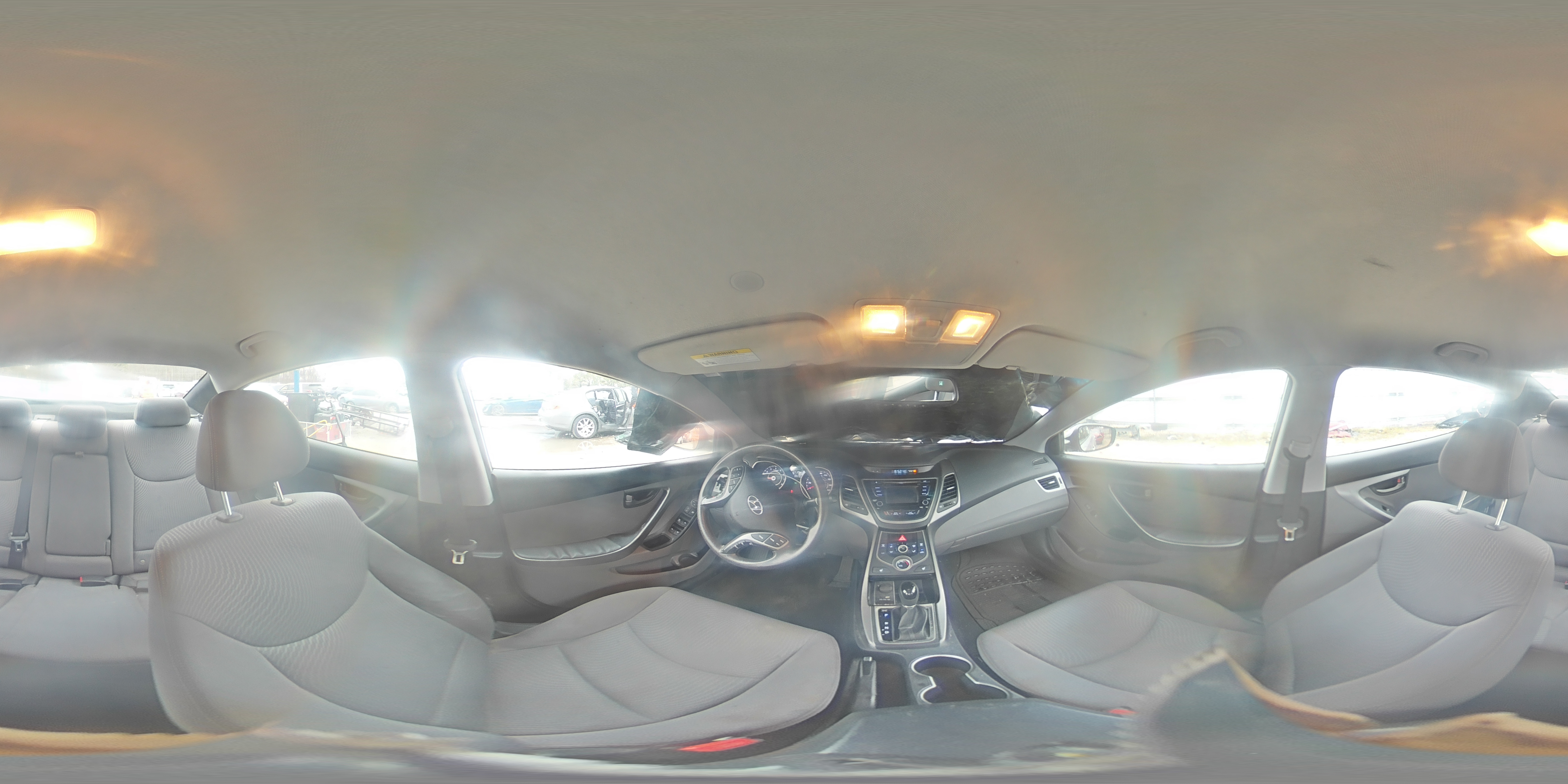 2014 Hyundai Elantra - Image 12