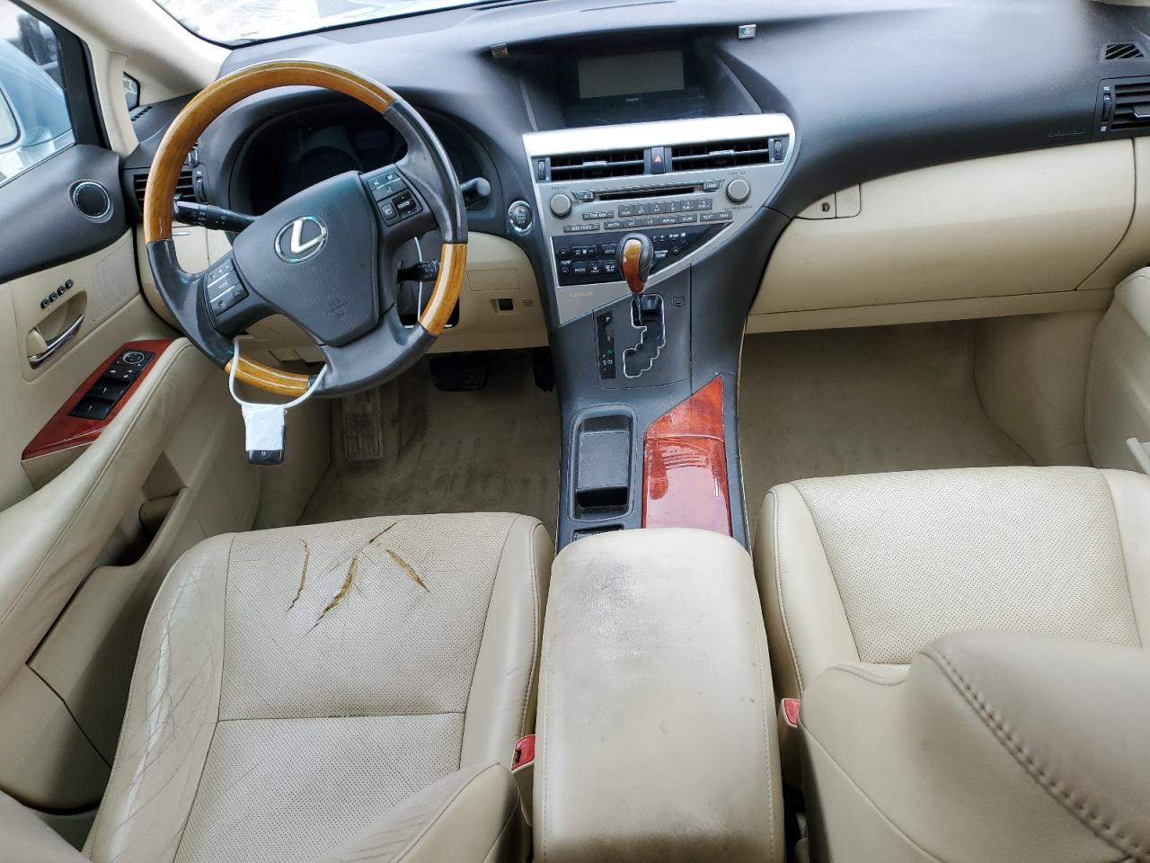 2010 Lexus RX - Image 8