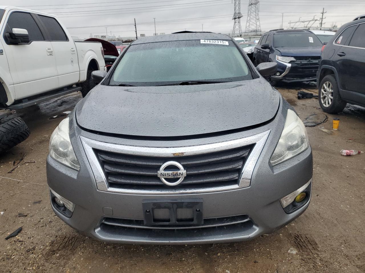 2015 Nissan Altima - Image 5