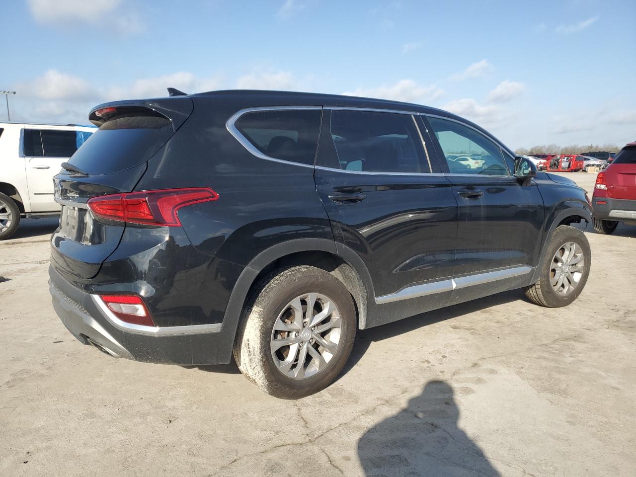 2020 Hyundai Santa Fe - Image 3