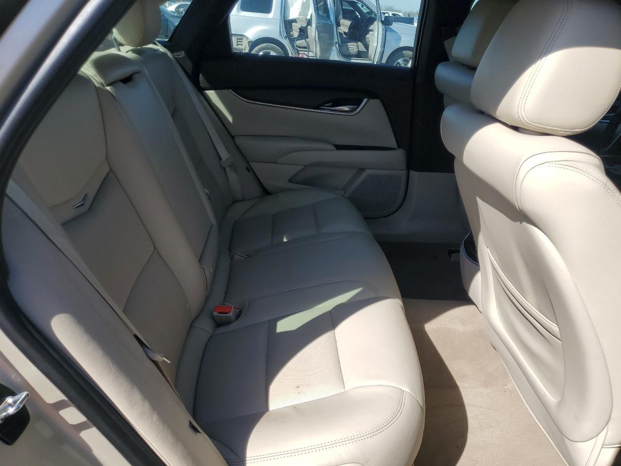 2015 Cadillac XTS - Image 10