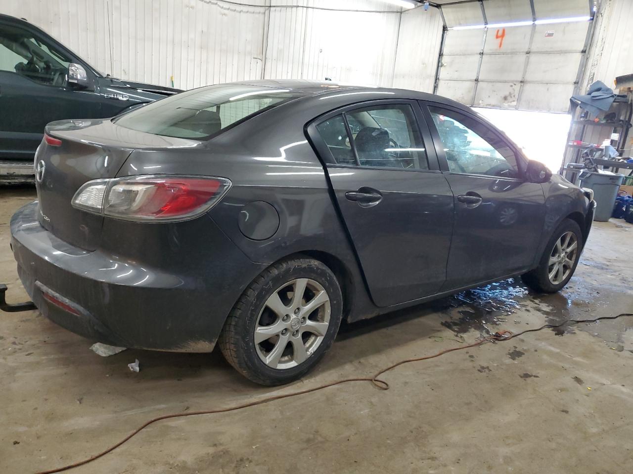 2010 Mazda 3 - Image 3