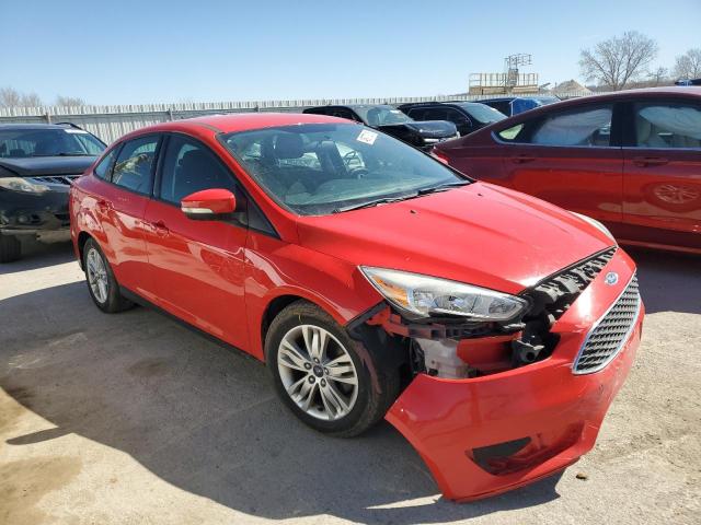 Sedans FORD FOCUS 2015 Czerwony