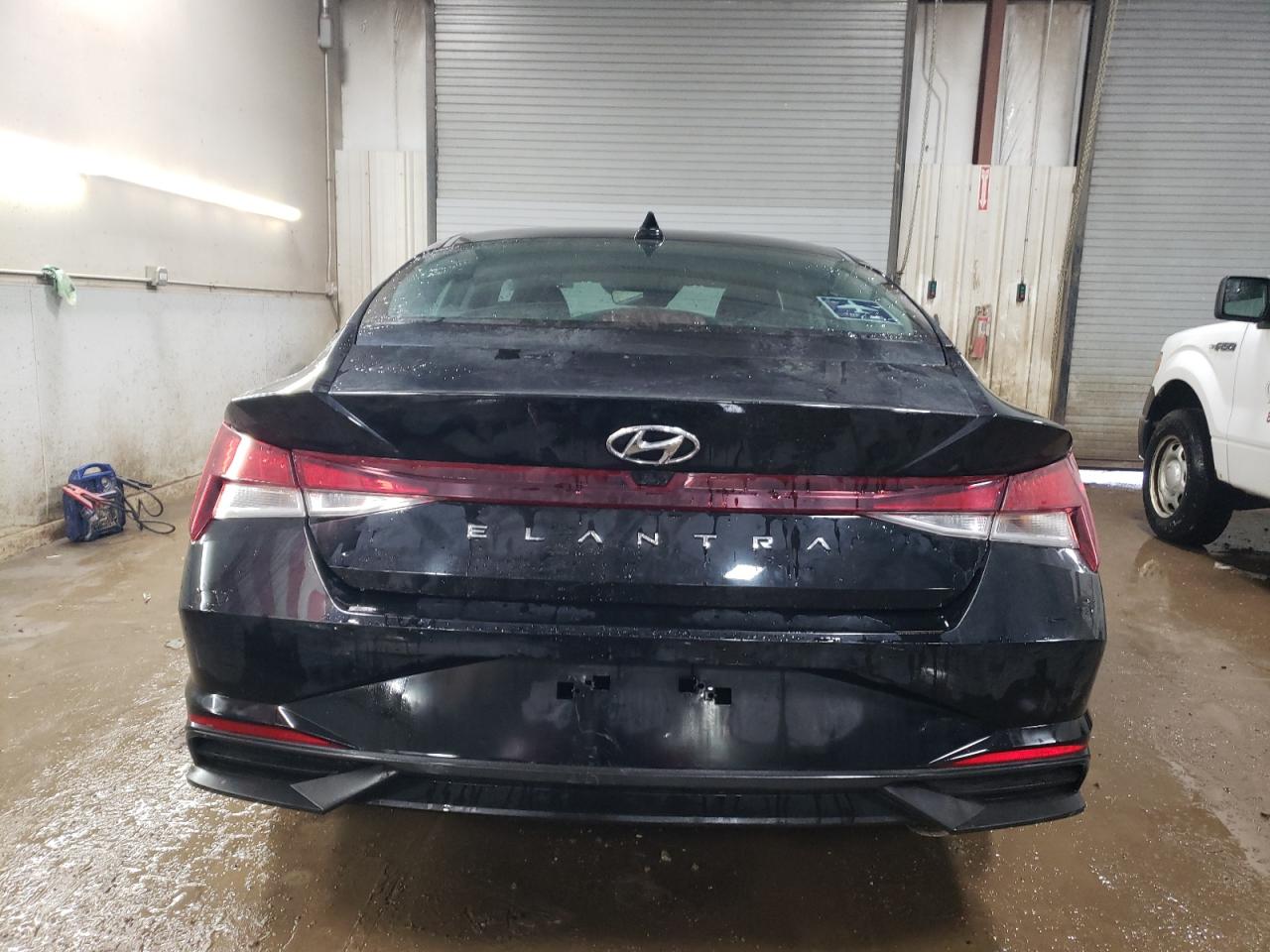 2021 Hyundai Elantra - Image 6