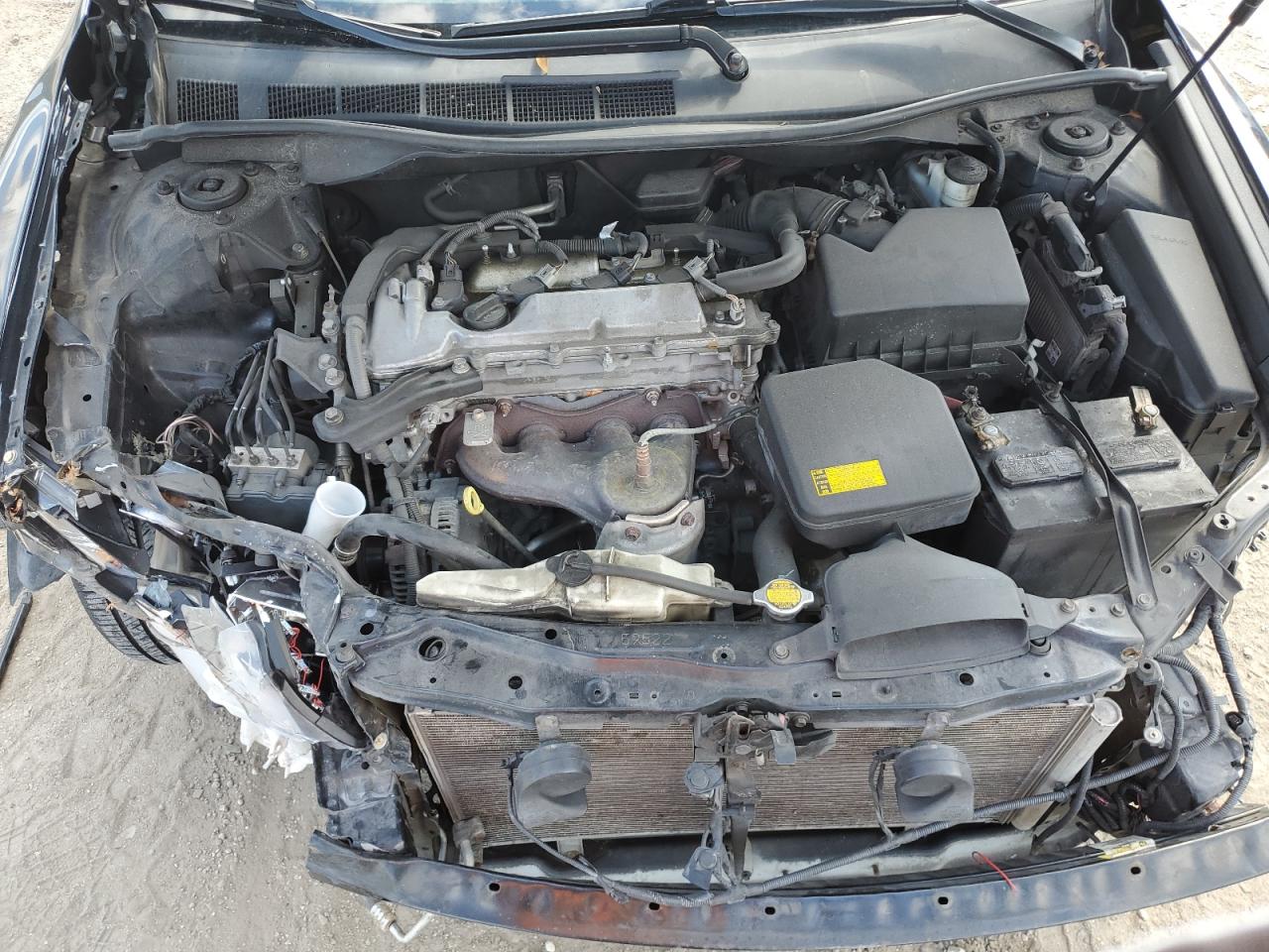 2014 Toyota Camry - Image 12
