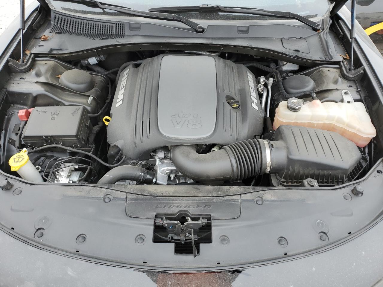 2021 Dodge Charger - Image 11
