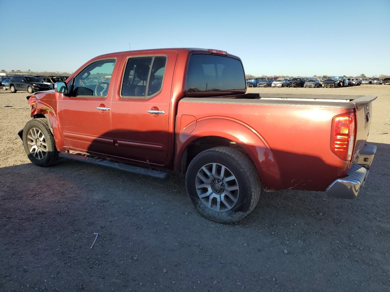 2013 Nissan Navara (Frontier) - Image 2