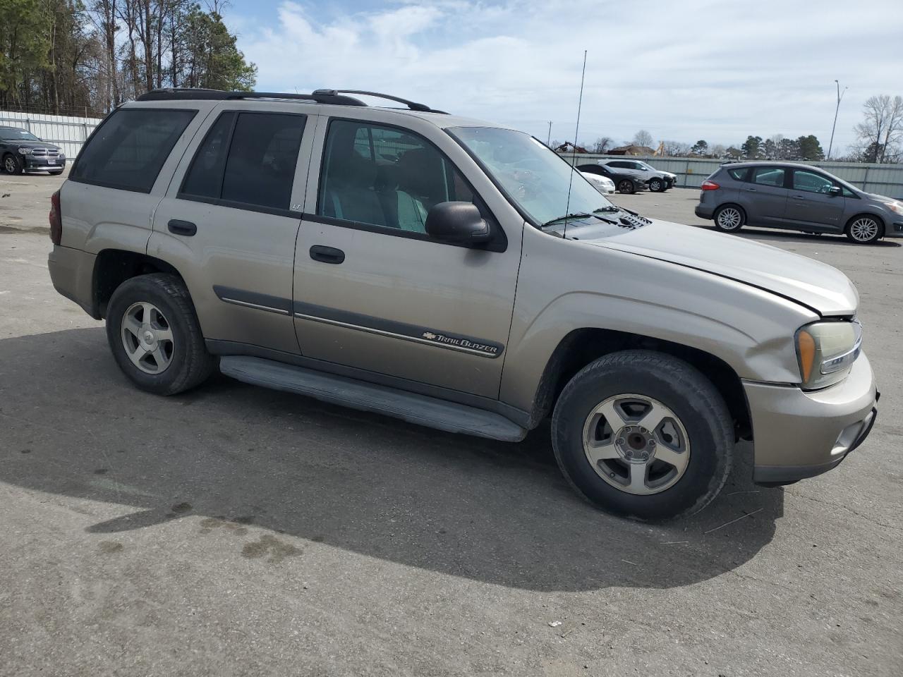 2002 Chevrolet TrailBlazer - Image 4