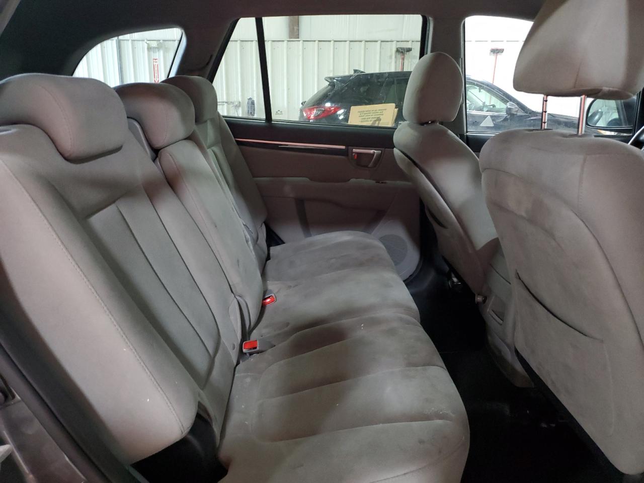 2009 Hyundai Santa Fe - Image 11