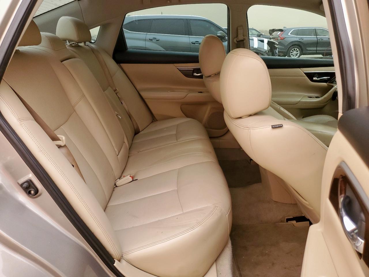2014 Nissan Altima - Image 10
