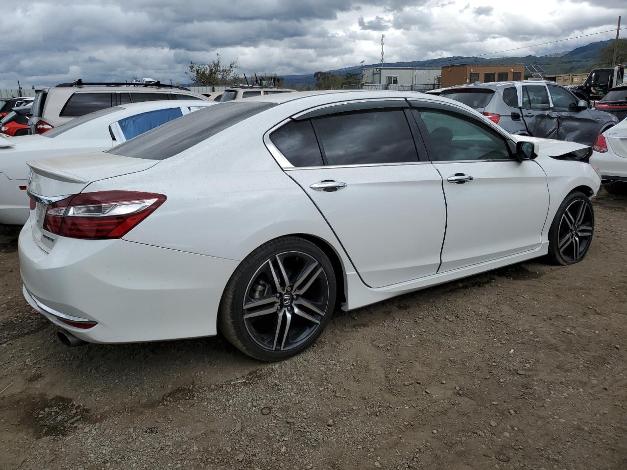 2017 Honda Accord - Image 3