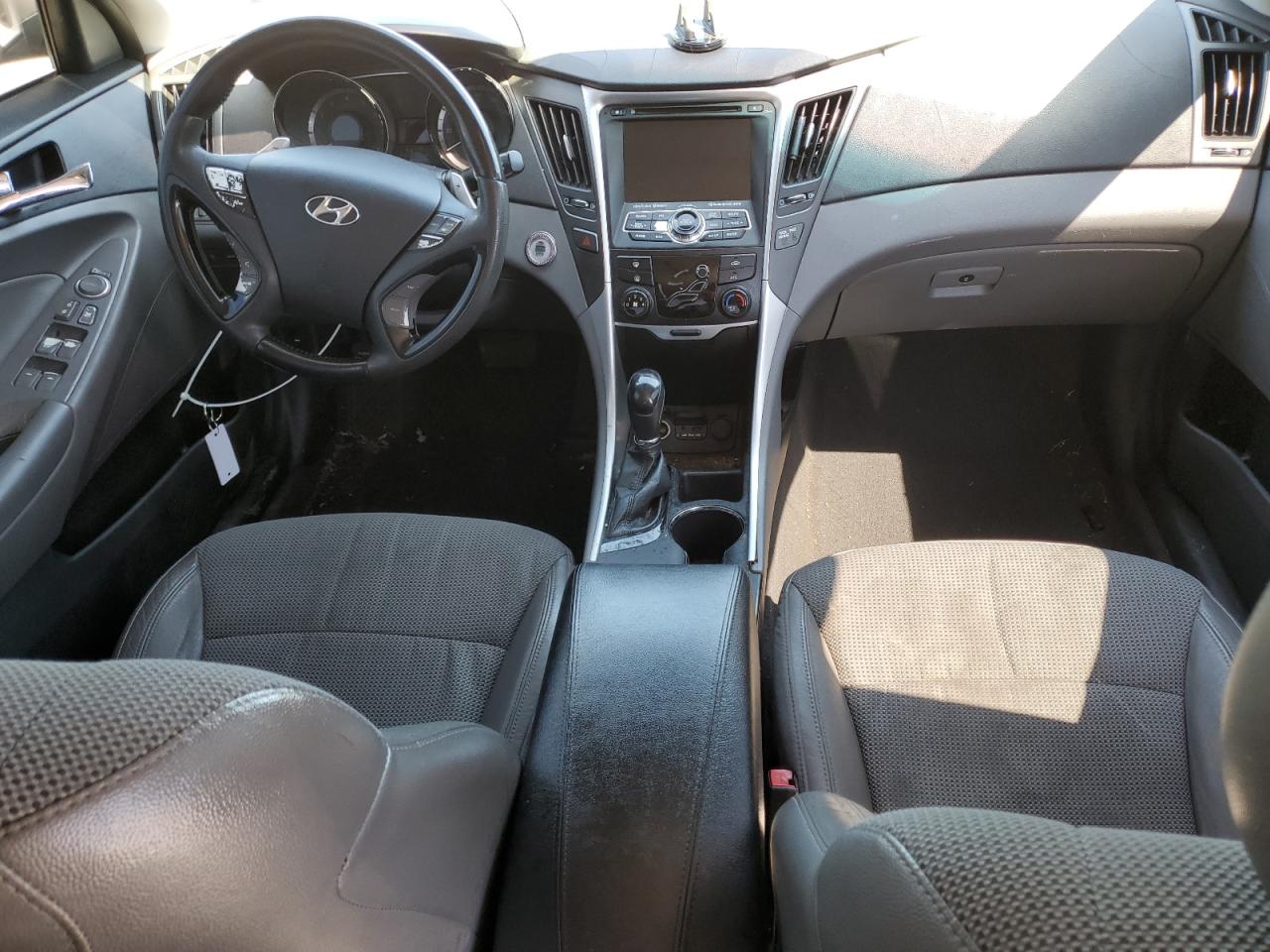 2013 Hyundai Sonata - Image 8