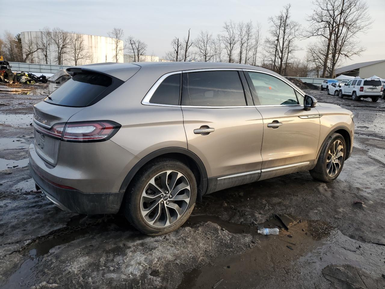 2021 Lincoln Nautilus - Image 3