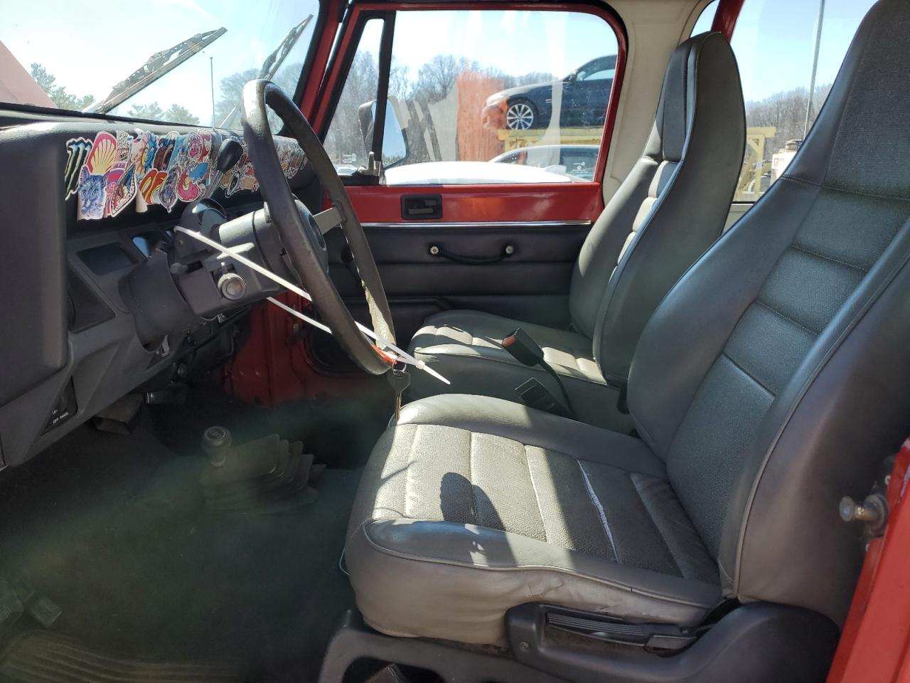 1994 Jeep Wrangler - Image 7