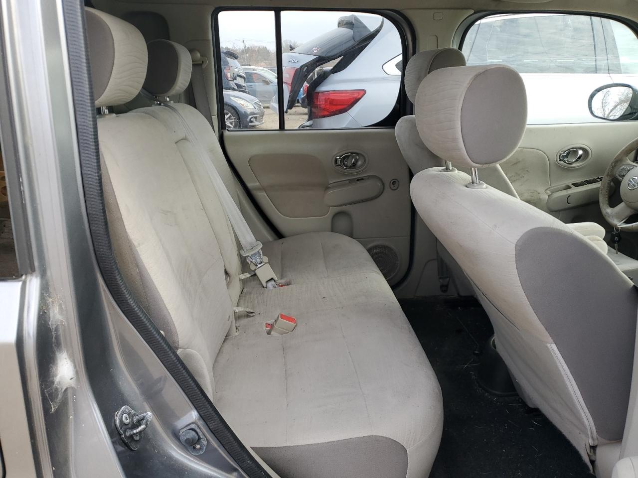 2014 Nissan Cube - Image 10