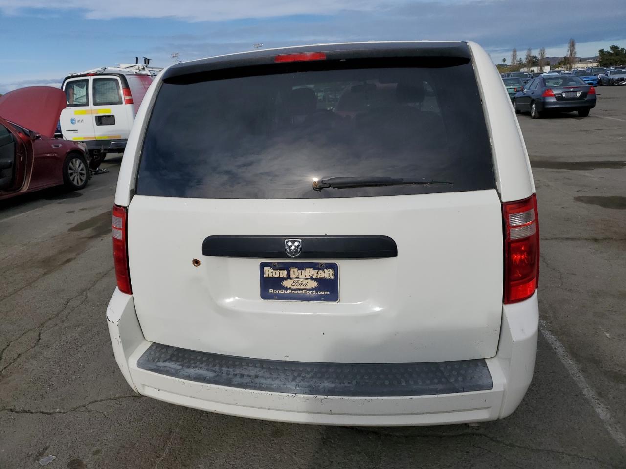 2009 Dodge Caravan - Image 6